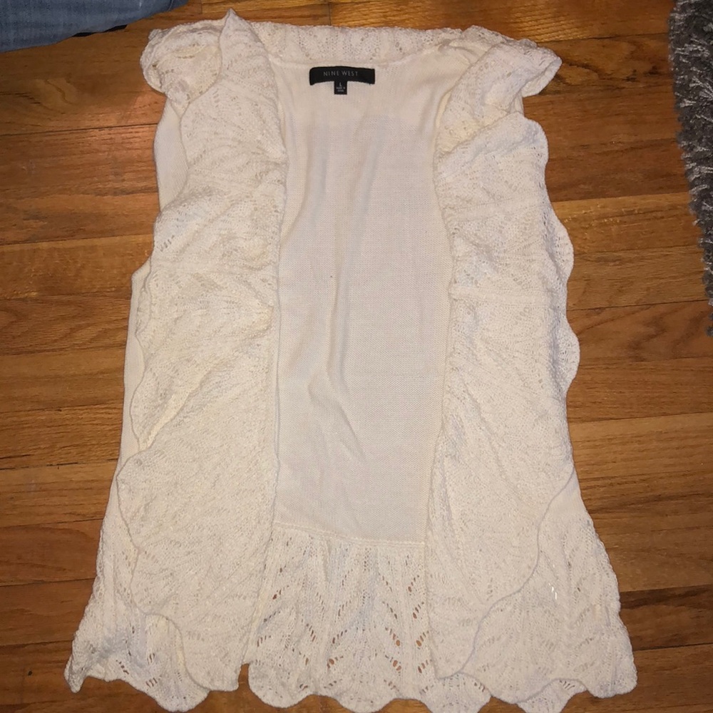 Woman’s nine West  sweater